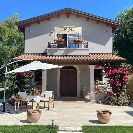 Corte Dei Mirti, Signorili Indipendenti Bed & Breakfast *