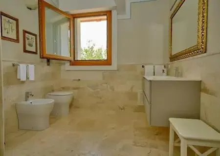 Bed & Breakfast Corte Dei Mirti, Signorili