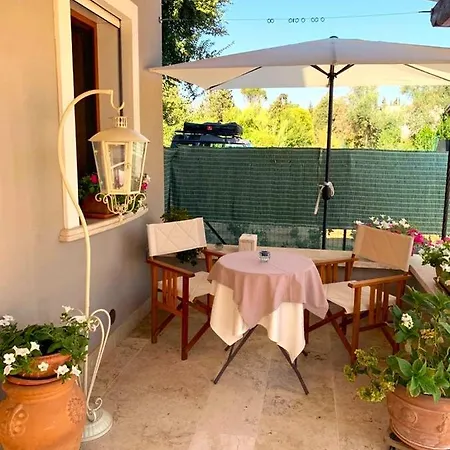 Corte Dei Mirti, Signorili