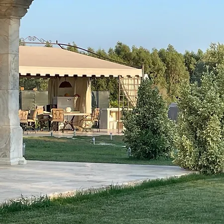 Corte Dei Mirti, Signorili