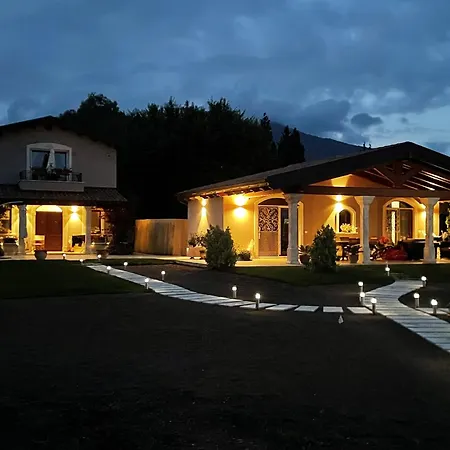 Corte Dei Mirti, Signorili